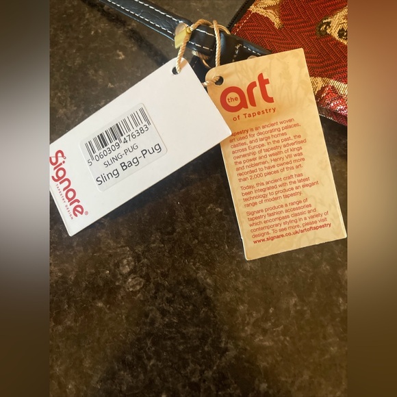 Signare Tapestry Small Crossbody Bag Sling Bag for Women with Pug Dog Design NWT - Picture 6 of 12